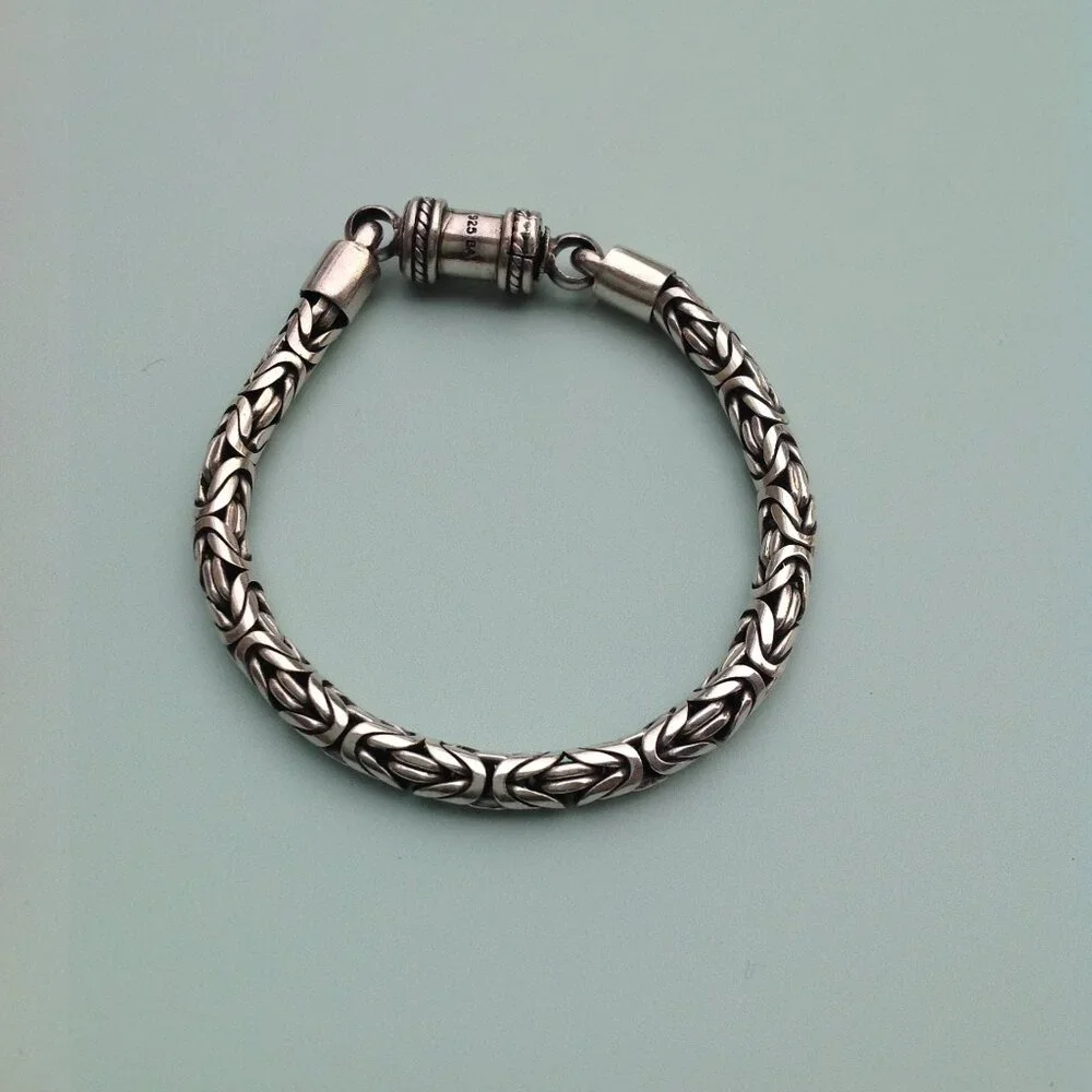 Sterling Silver 925 Byzantine Bracelet  w Barrel Clasp 7.5